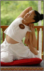 Lady do Sukko Cultural Spa Massage during the day.